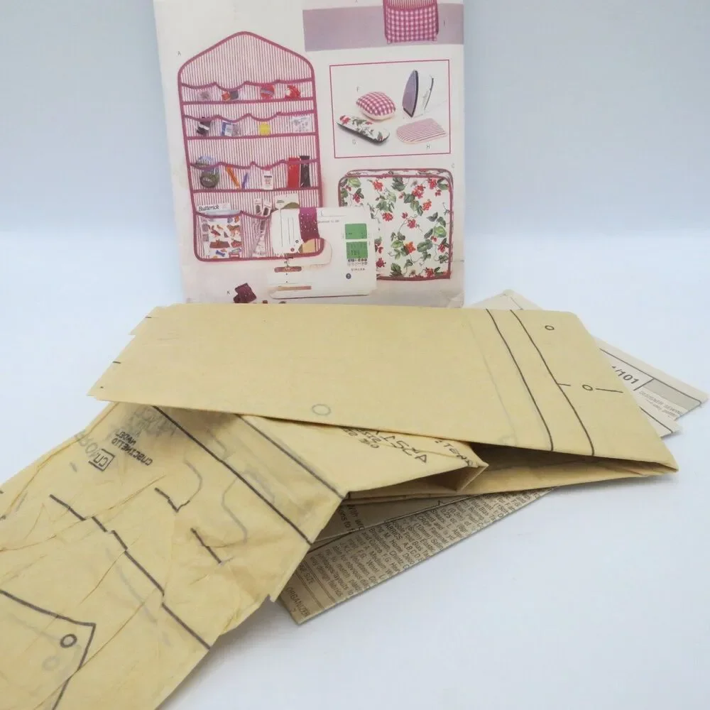 Butterick 4521 Sewing Accessories Organizer Machine Cover 1990s